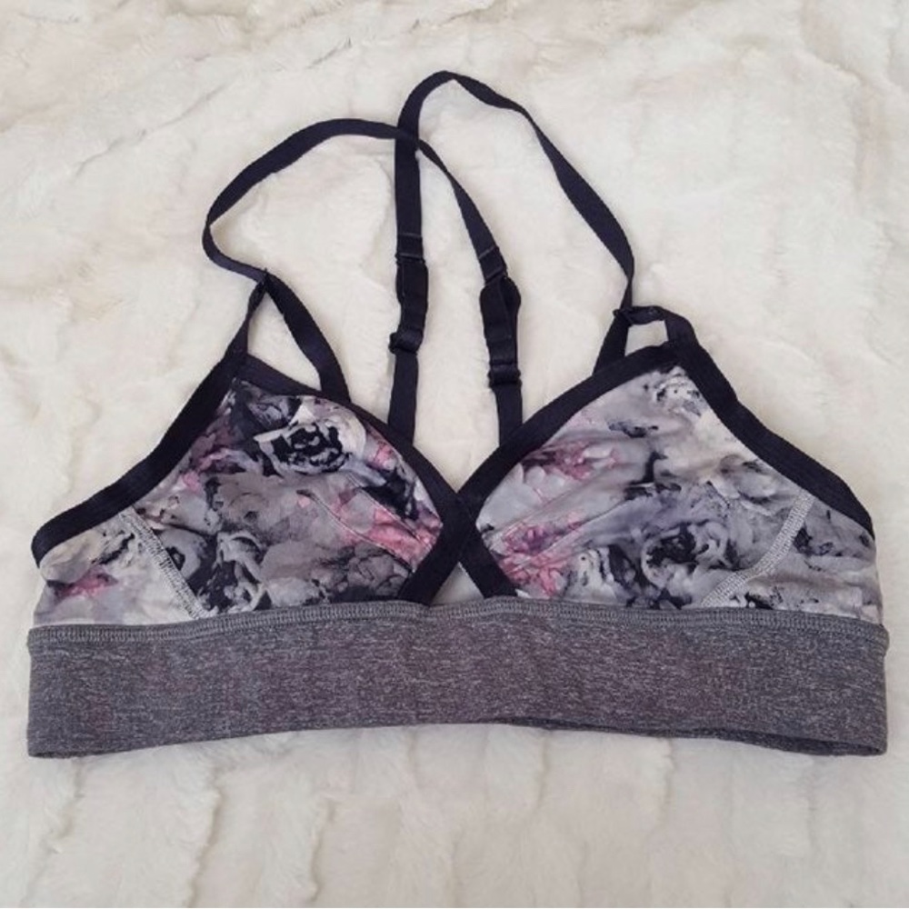 Lululemon If You're Lucky sports Bra strappy  10